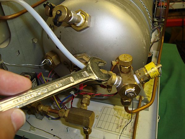 Autoclave Servicing Autoclave Servicing